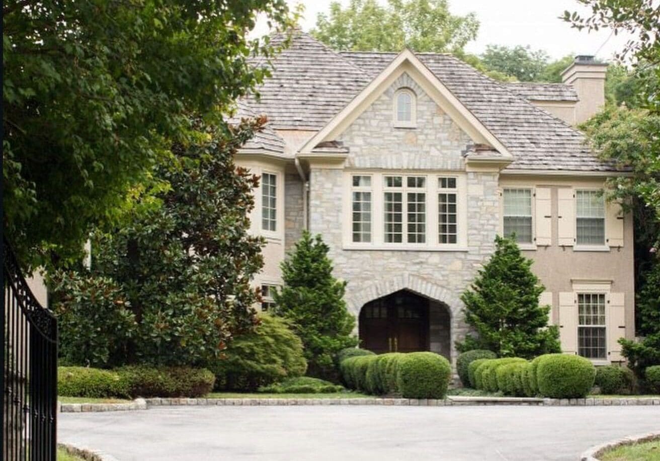 blue-river-landscape-design - landscape-maintenance - 03